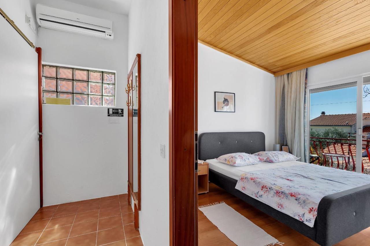 מאקרסקה Apartments Paunovic מראה חיצוני תמונה