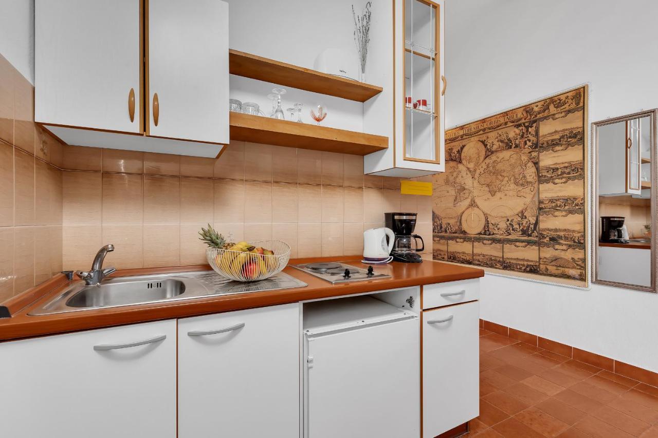 מאקרסקה Apartments Paunovic מראה חיצוני תמונה