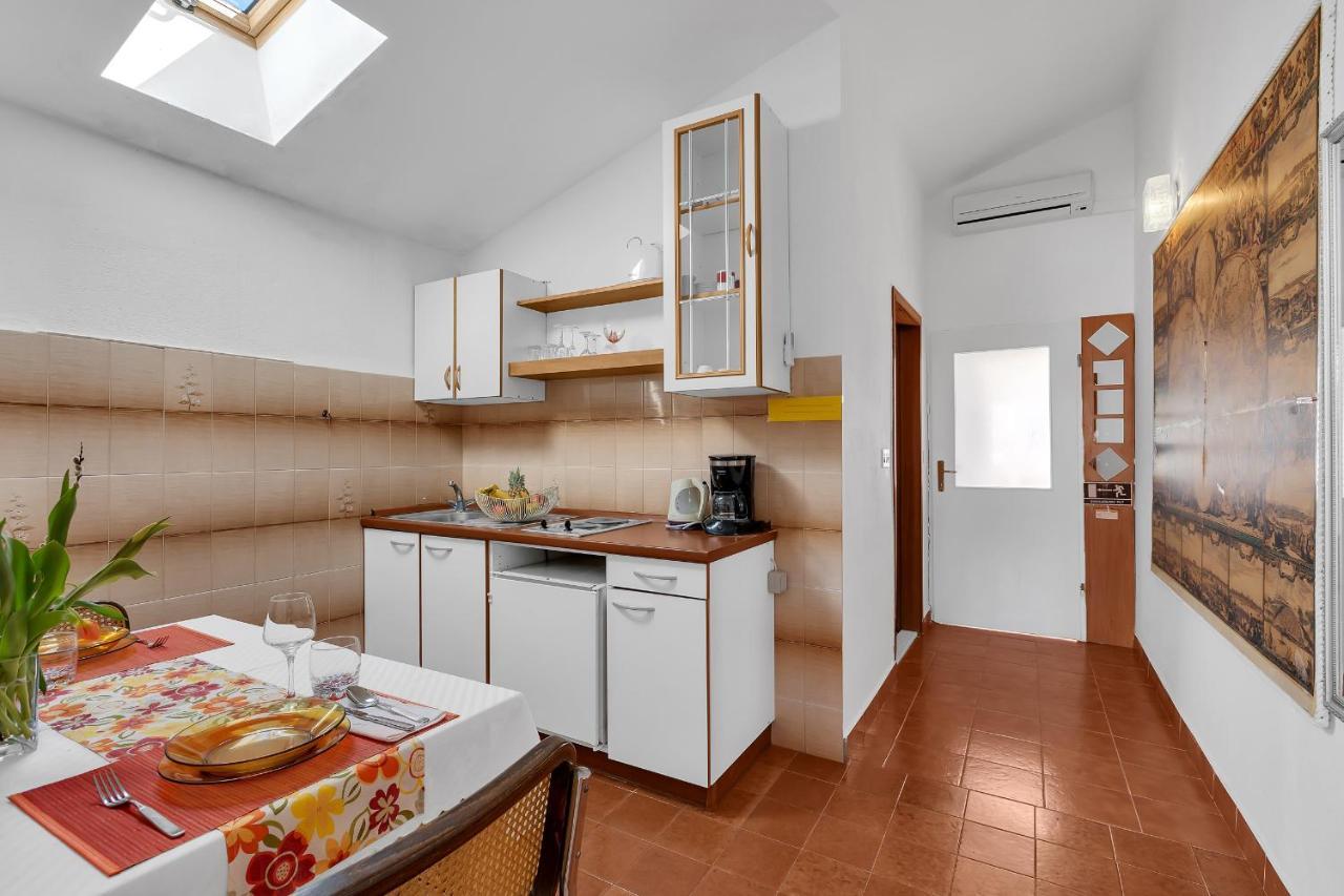 מאקרסקה Apartments Paunovic מראה חיצוני תמונה
