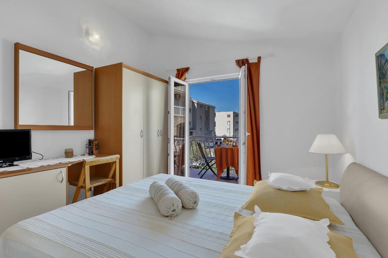 מאקרסקה Apartments Paunovic מראה חיצוני תמונה